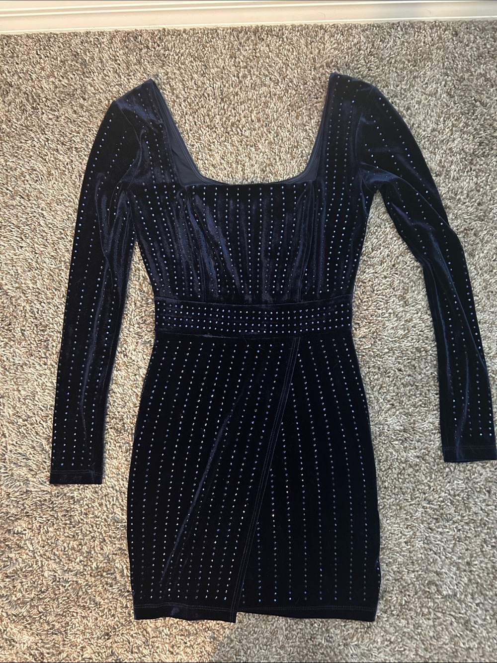 Windsor Blue Velvet Long Sleeve Rhinestone Bodycon Dress XS